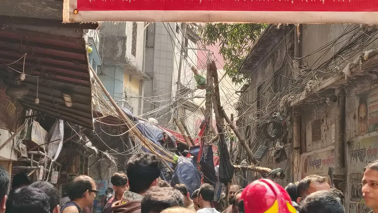 ভূমিকম্পে পুরান ঢাকায় নিহত ৩