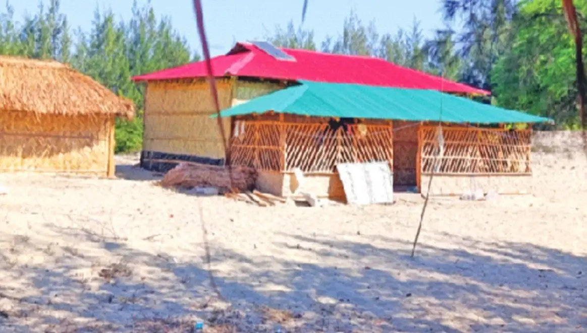 সোনাদিয়া দ্বীপে দখল, অবৈধ নির্মাণ