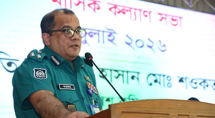 মাদক-কিশোর গ্যাং দমনে কঠোর হওয়ার নির্দেশ সিএমপি কমিশনারের