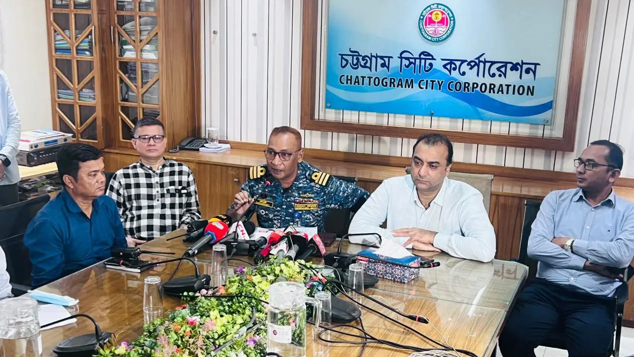 অভিজ্ঞ প্রতিষ্ঠানকে নির্ধারিত হারে ময়লা সংগ্রহের দায়িত্ব দেওয়া হচ্ছে