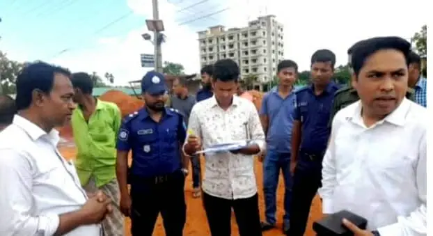 রামুতে ইউএনও'র নেতৃত্বে ভ্রাম্যমাণ আদালত পরিচালনা