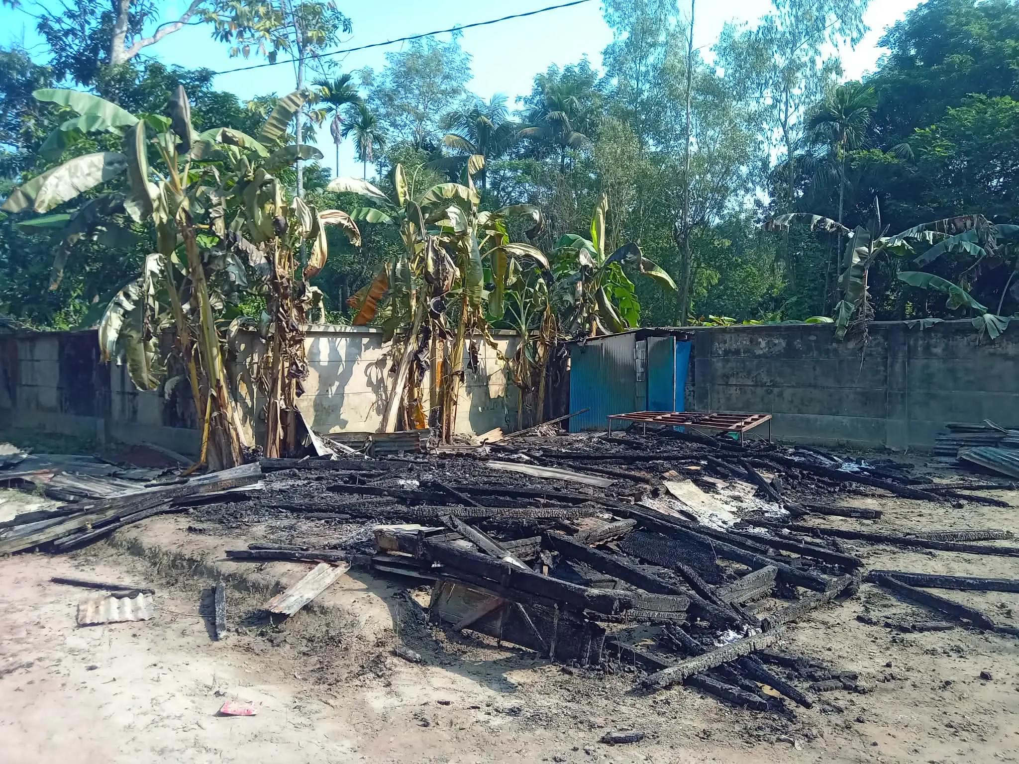 মিরসরাইয়ে দুর্বৃত্তের দেওয়া আগুনে পুড়ে গেছে ইপিআই টিকাকেন্দ্র