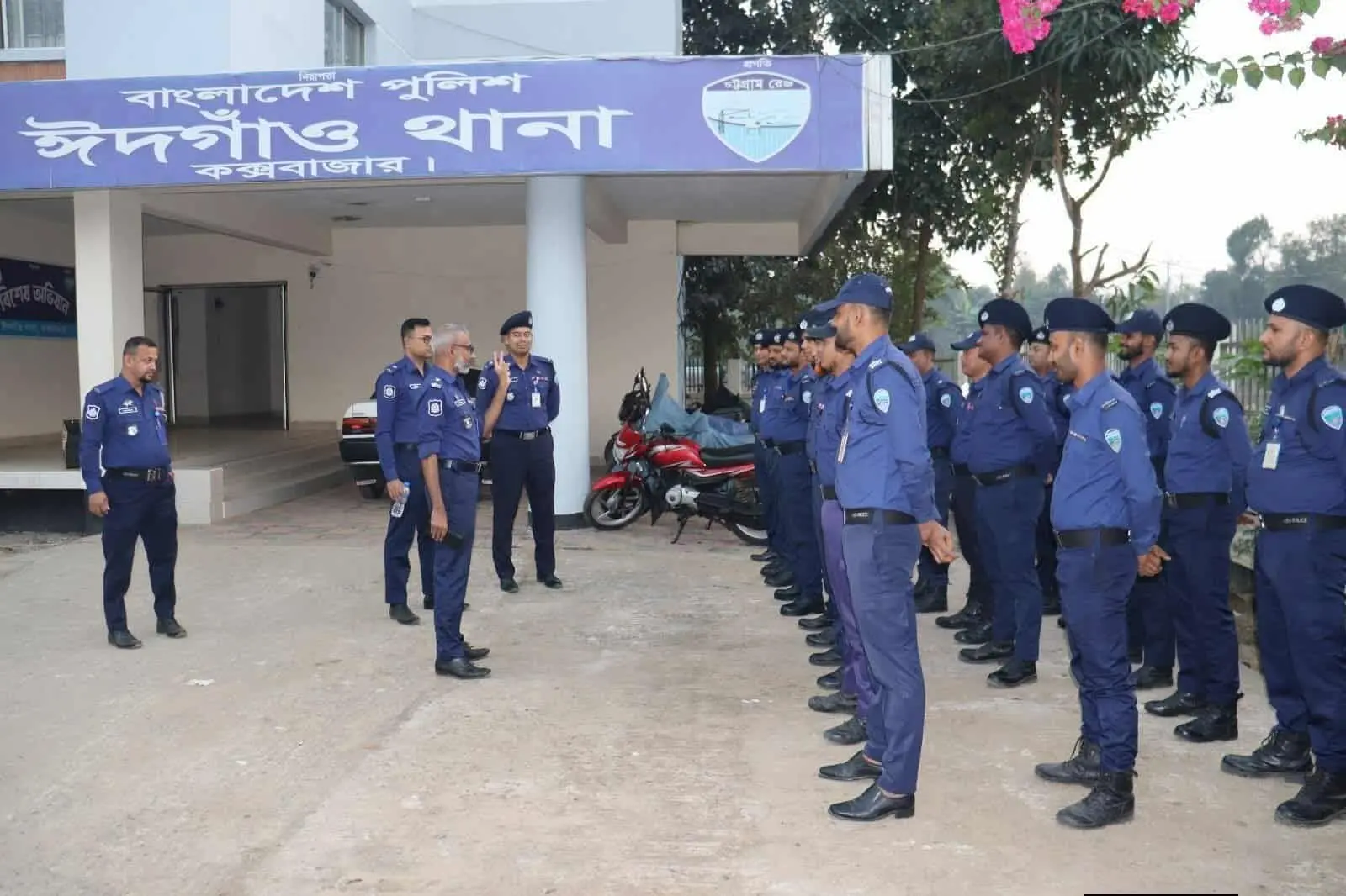 রামুর গর্জনিয়া পুলিশ ফাঁড়ি, ঈদগড় পুলিশ ক্যাম্প ও ঈদগাঁও থানা পরিদর্শন করেছেন পুলিশ সুপার