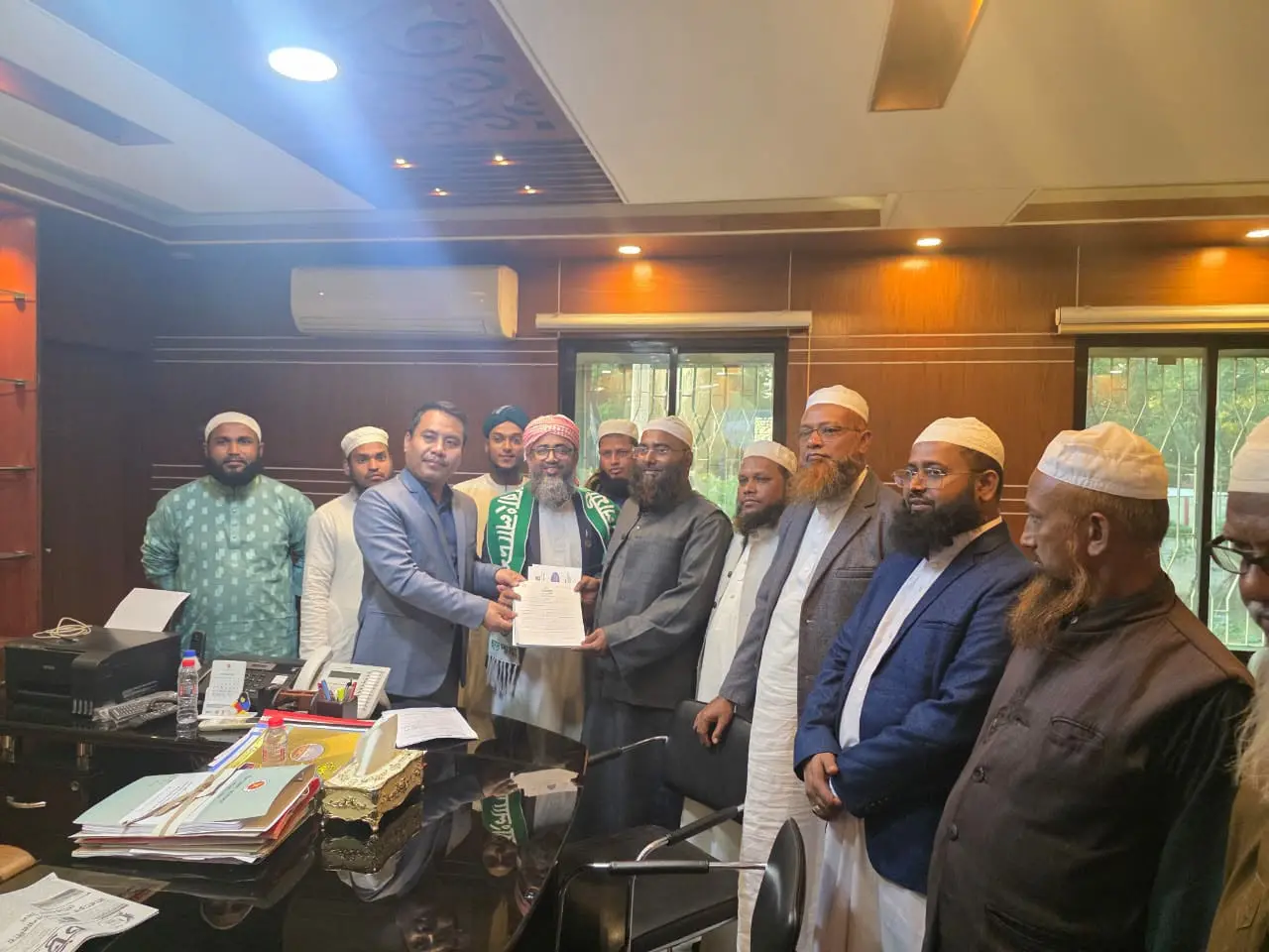 চট্টগ্রাম-২ (ফটিকছড়ি) আসনে ইসলামী আন্দোলনের প্রার্থীর মনোনয়ন ফরম সংগ্রহ