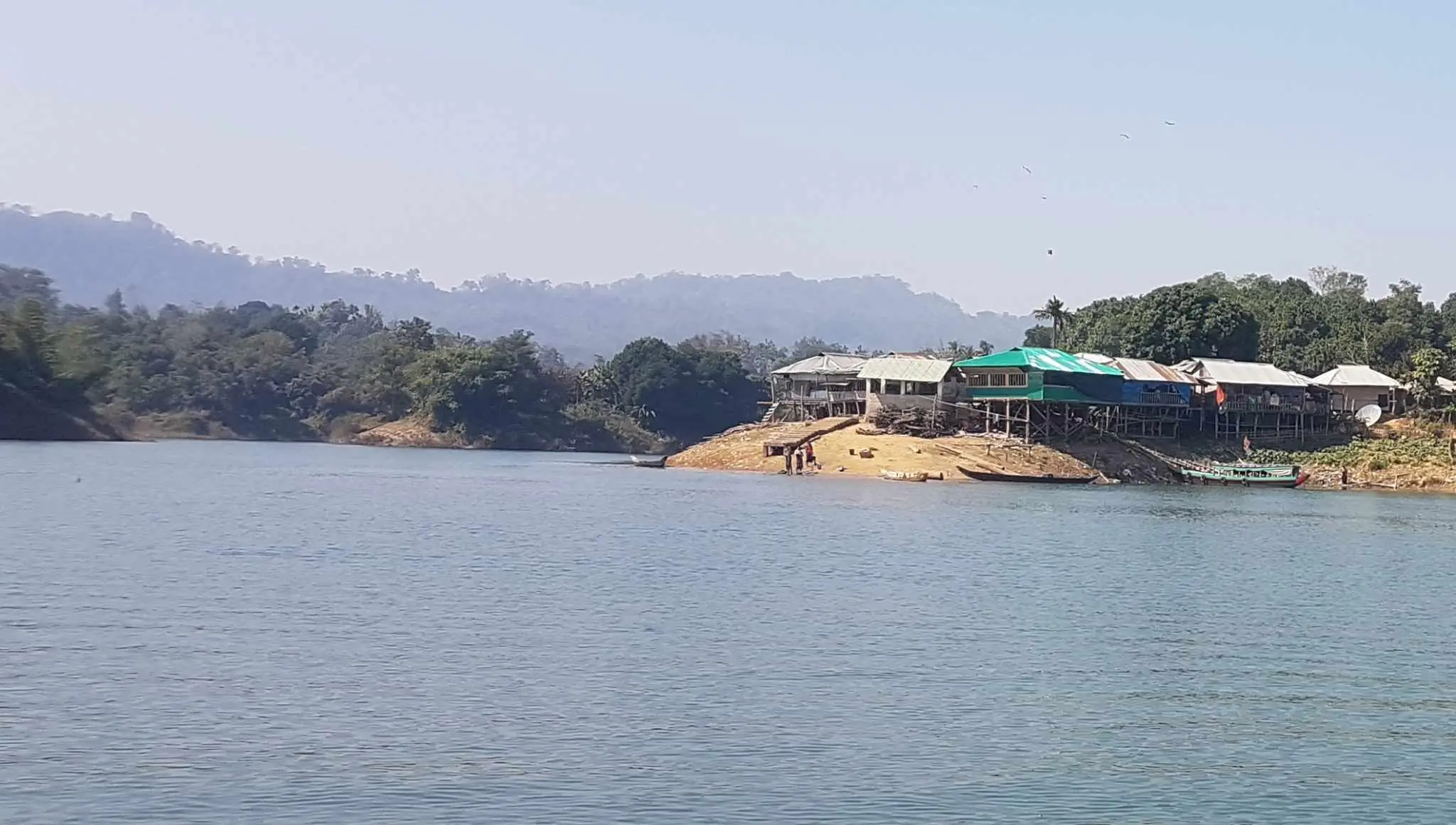 এখনো কমেনি কাপ্তাই হ্রদের পানি, অনিশ্চয়তায় চাষাবাদ