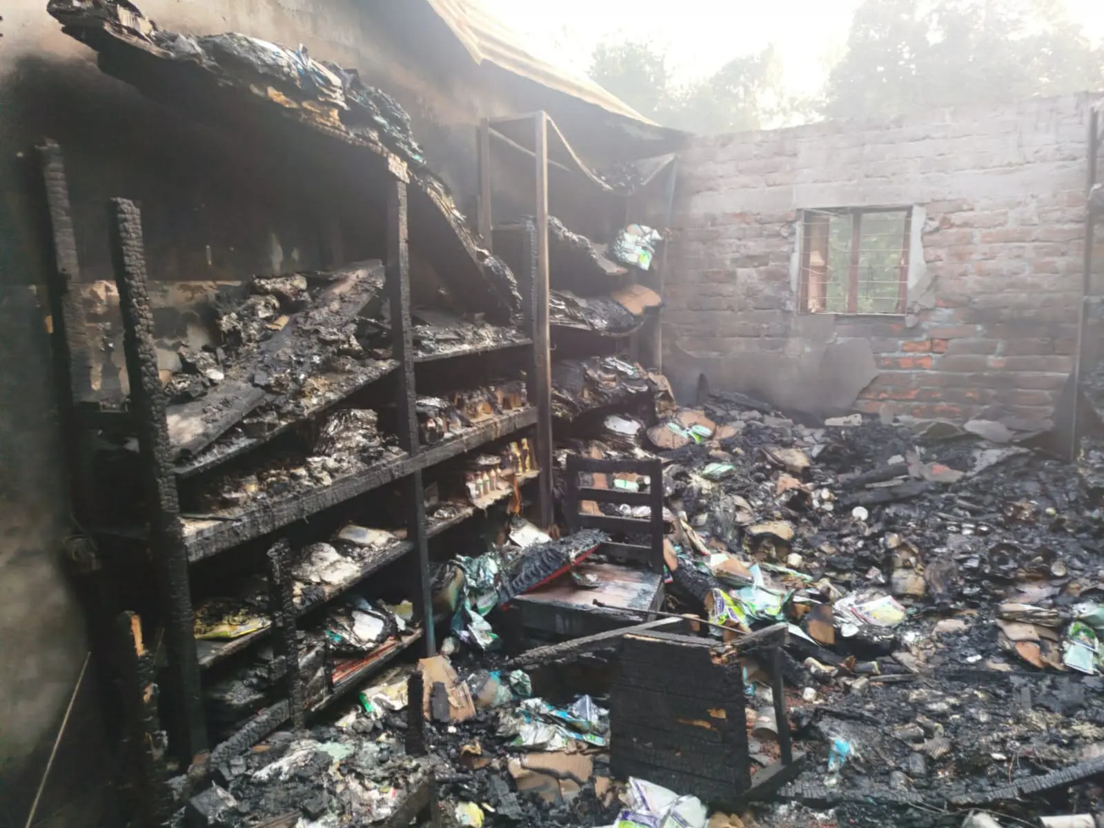 ফটিকছড়িতে দুর্বৃত্তের আগুনে তিন দোকান ভস্মীভূত, ৫০ লাখ টাকার ক্ষতির দাবি