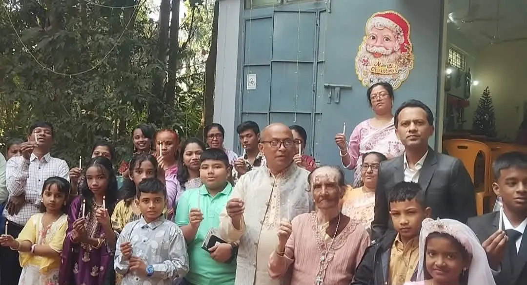 বোয়ালখালীতে বড়দিন উদ্‌যাপিত, বিশ্ব শান্তির প্রার্থনা