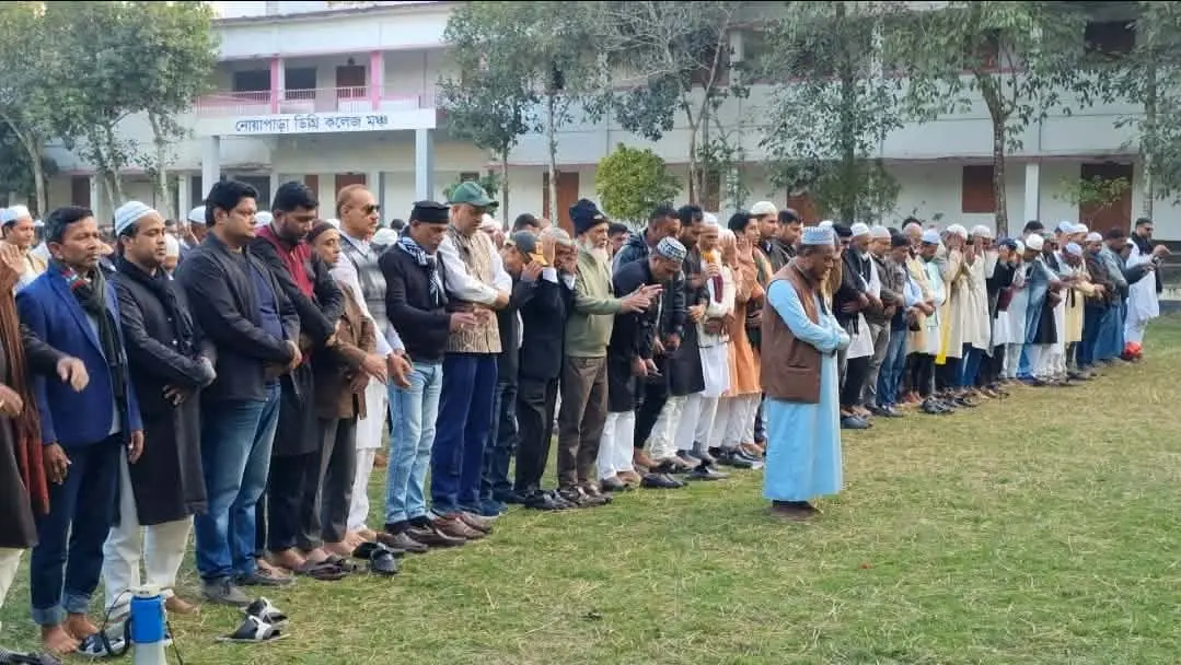 রাউজানে বেগম খালেদা জিয়ার গায়েবানা জানাজা অনুষ্ঠিত