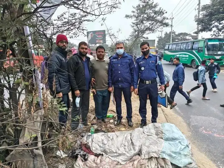 সীতাকুণ্ডে মহাসড়ক থেকে অজ্ঞাত বৃদ্ধার মরদেহ উদ্ধার