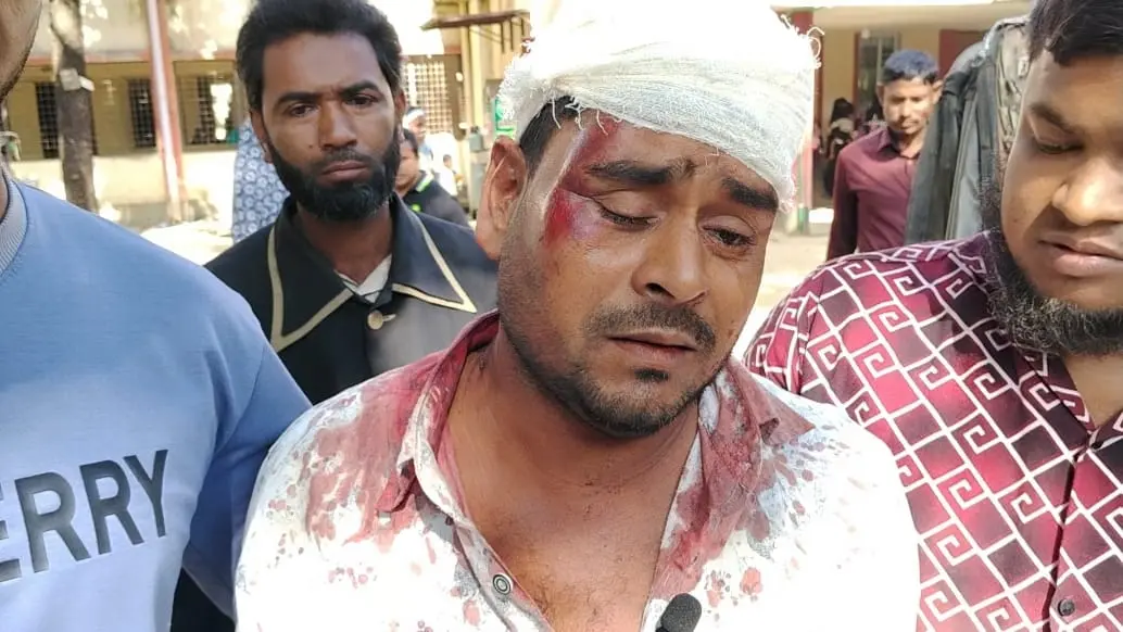 বাঁশখালীতে প্রতিপক্ষের হামলায় নারীসহ আহত ৫, আশঙ্কাজনক অবস্থায় চমেক হাসপাতালে ১