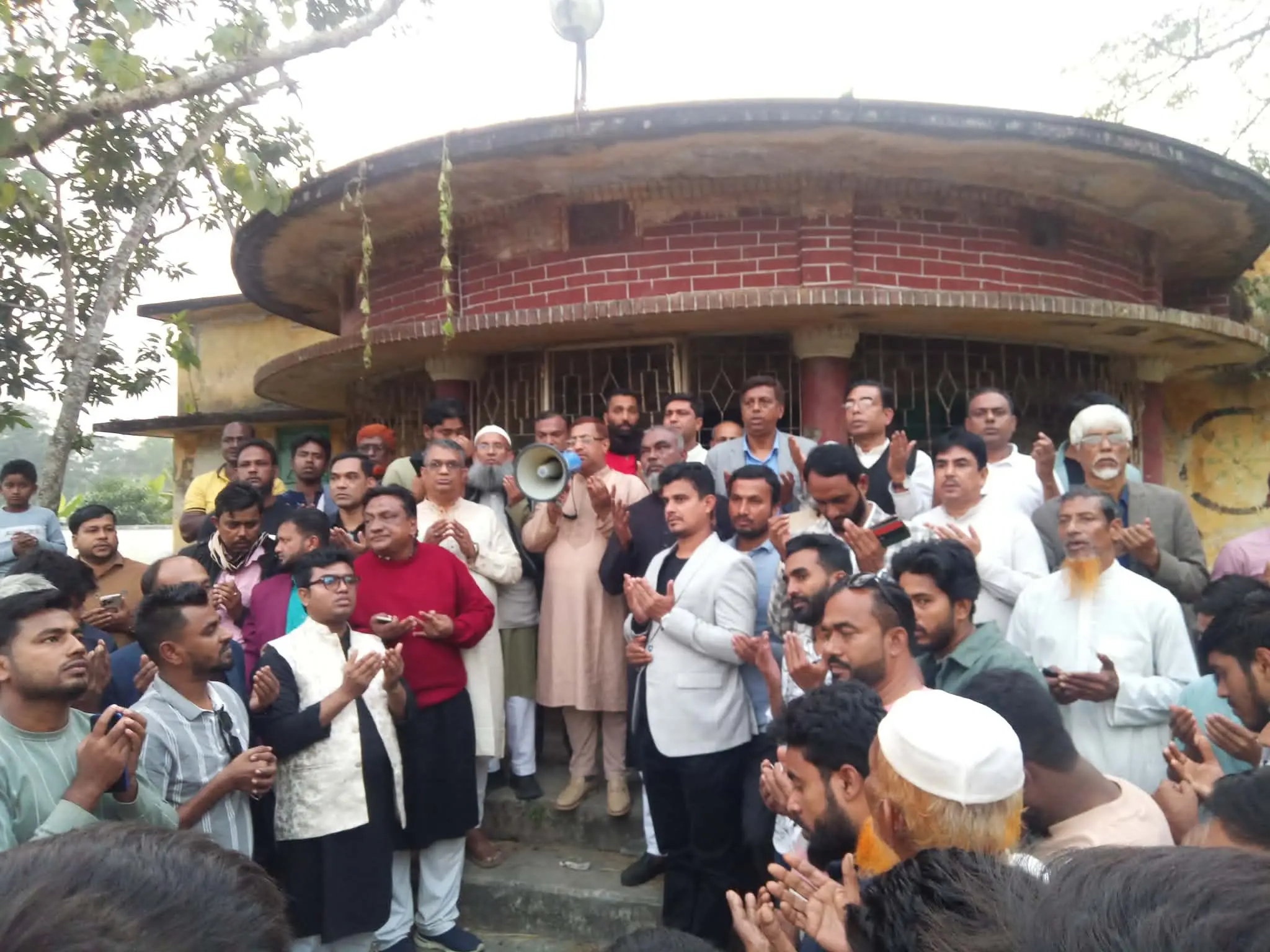 মীরসরাইয়ে খালেদা জিয়ার স্মরণে ৯ ওয়ার্ডে বিএনপির দোয়া মাহফিল