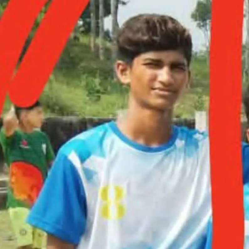 রামুতে চলন্ত ট্রাক্টর থেকে পড়ে যুবকের মৃত্যু
