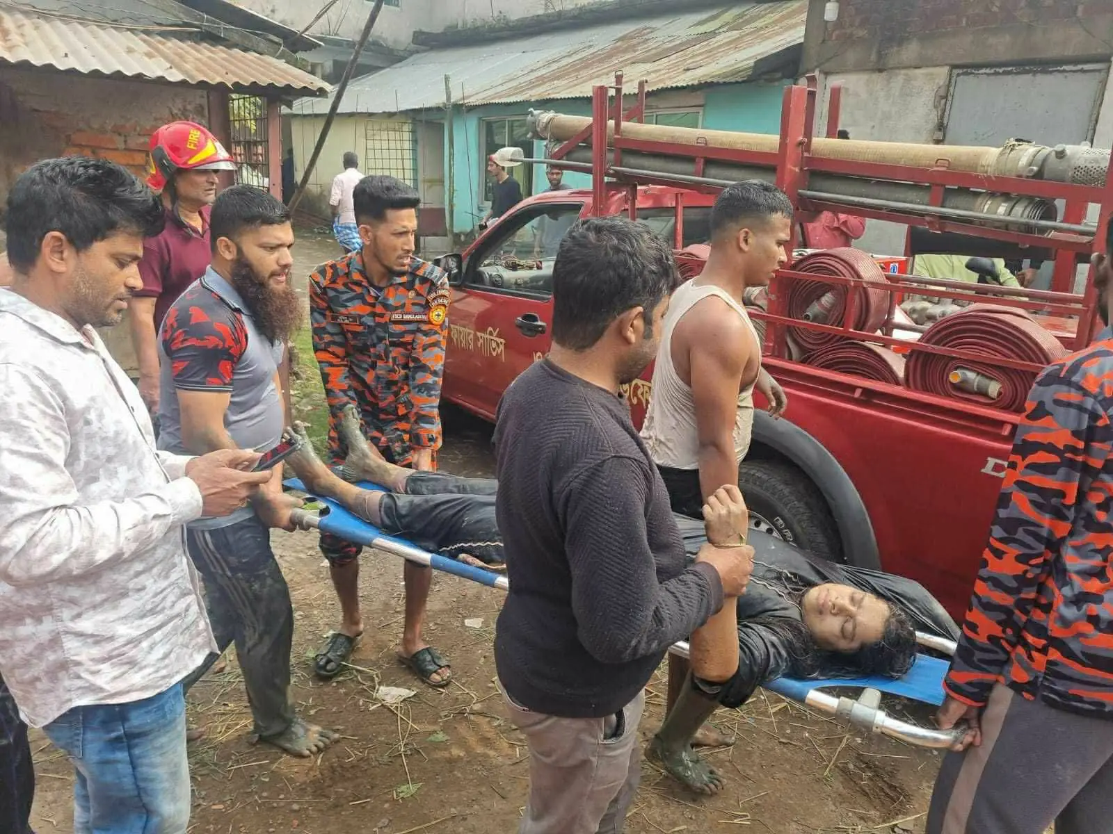 আনোয়ারায় সন্তানসহ মায়ের আত্মহত্যার চেষ্টা: শিশু কন্যার মৃত্যু, মা আশঙ্কাজনক