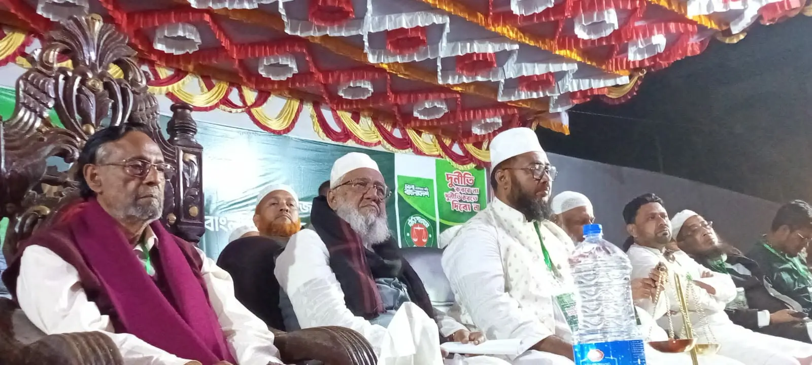 বাঁশখালীতে দাঁড়িপাল্লার সমর্থনে অলি আহমদের জনসভা