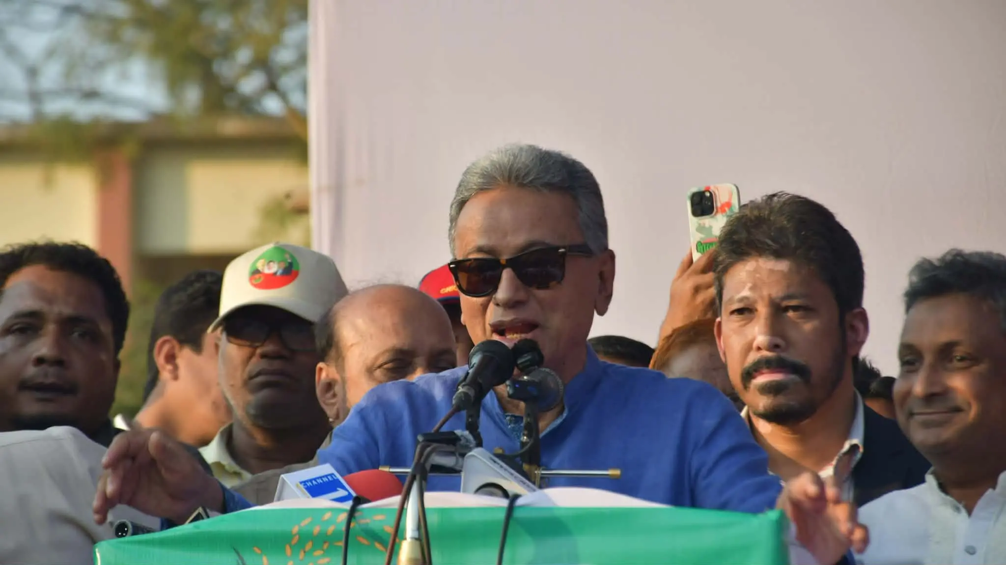 দেশ পরিচালনার সুযোগ পাবে না কোনো বিদেশি শক্তি: আমির খসরু