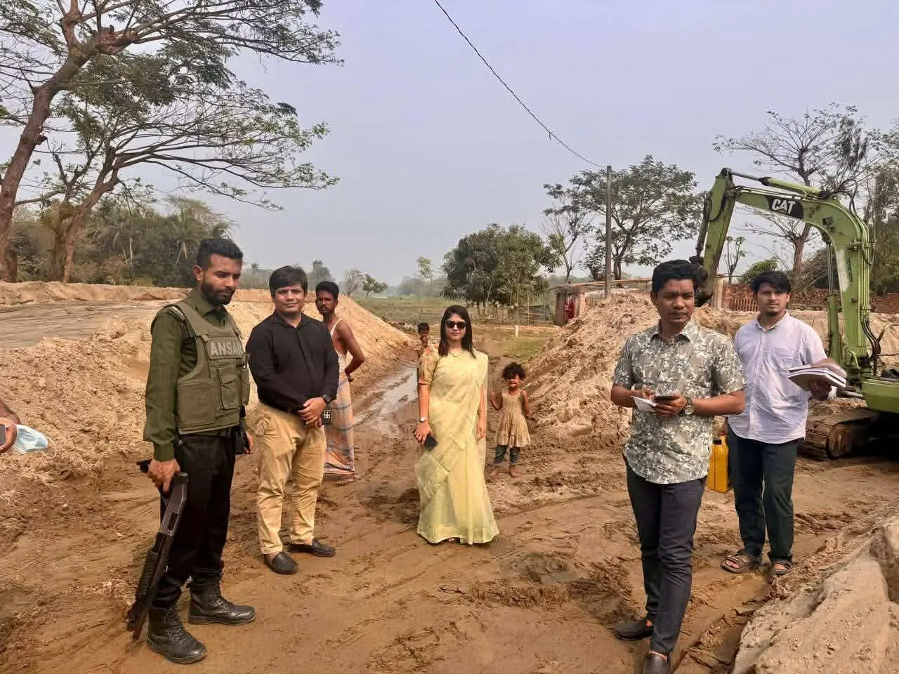 আনোয়ারায় তিন অবৈধ বালু মহালকে আড়াই লাখ টাকা জরিমানা