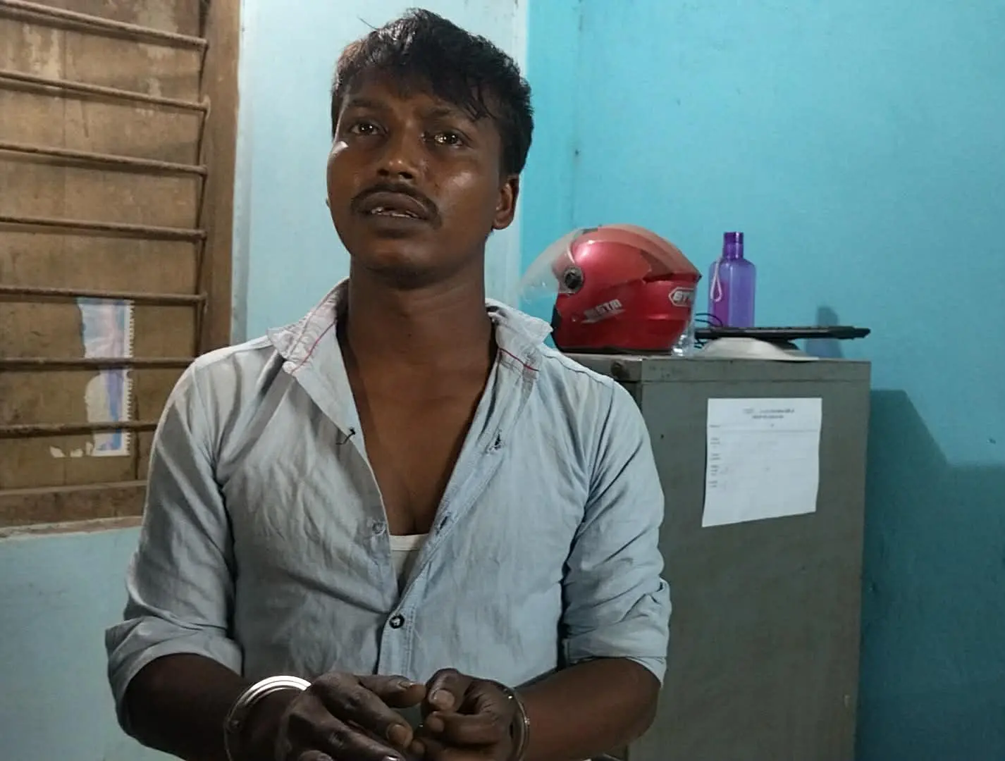 চাঁদা দিলেই চলতে পারবে গাড়ি! গ্রেপ্তার ১