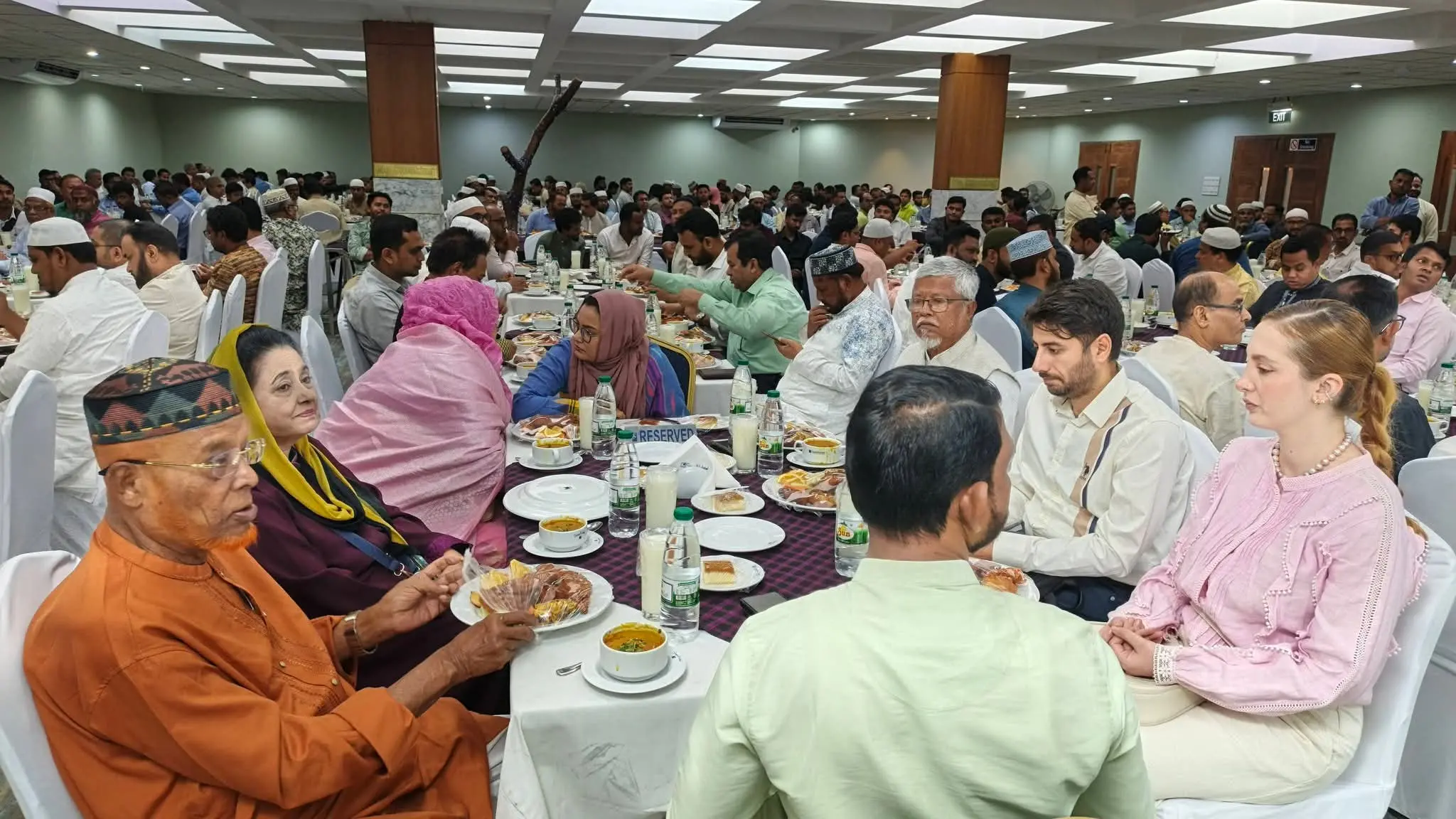 কক্সবাজার ইন্টারন্যাশনাল ইউনিভার্সিটির ইফতার মাহফিল