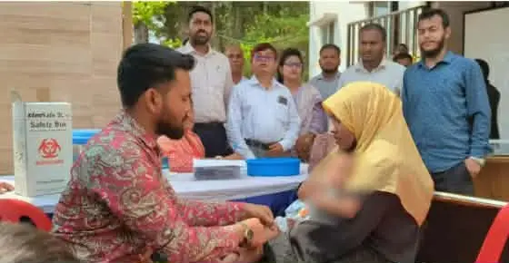 রামুতে ১ম দিনে ২ হাজার শিশুকে হাম - রুবেলার টিকা প্রদান
