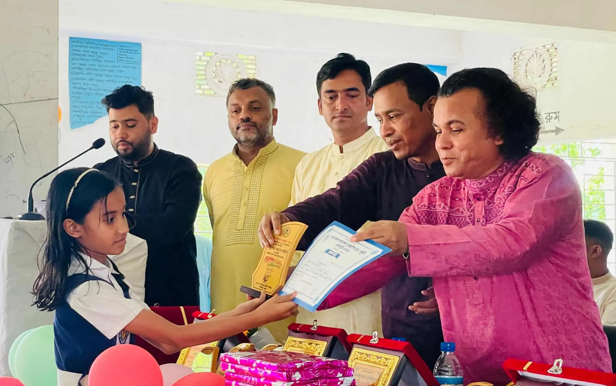 ফটিকছড়িতে মাওলানা মোহাম্মদ হোছাইন (রহ.) স্মৃতি মেধাবৃত্তির পুরস্কার বিতরণ