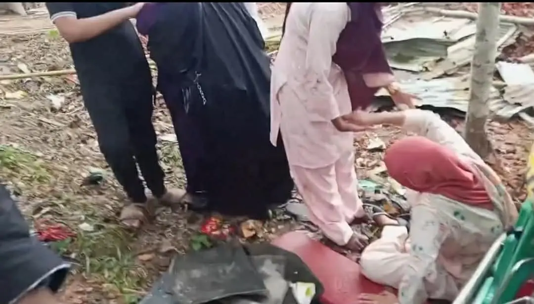 নাইক্ষ্যংছড়ি লেকের নিছে টসটম-সিএসজি মুখোমুখি সংঘর্ষ আহত-৬
