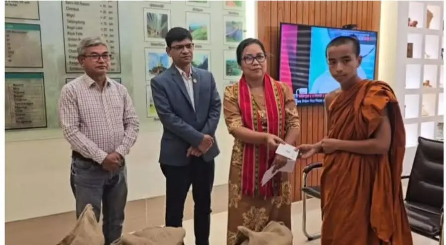 নাইক্ষ্যংছড়ি সীমান্ত এলাকায় মাইন বিস্ফোরণে নিহত তিন পরিবারকে আর্থিক সহায়তা প্রদান