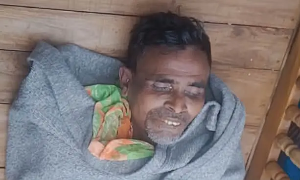 স্ত্রী-পুত্রের নির্যাতনে অপমান সইতে না পেরে বিষপানে দিনমজুরের মৃত্যু