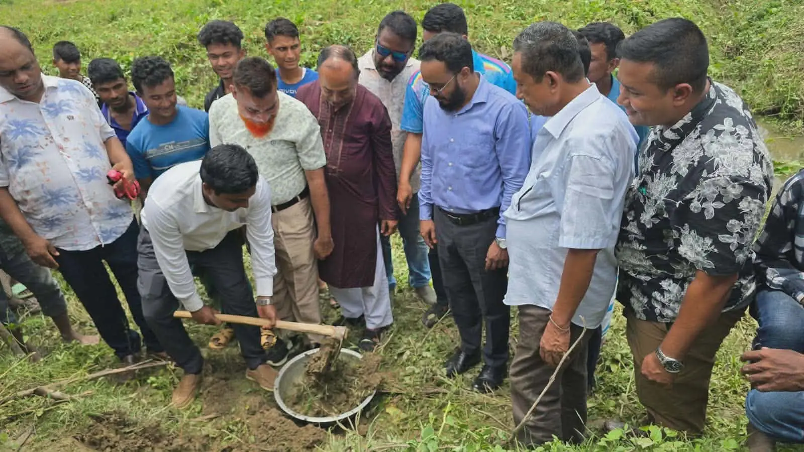 নাইক্ষ্যংছড়ির সোনাইছড়িতে ৮৪ লাখ টাকা ব্যয়ে খাল খননের উদ্বোধন