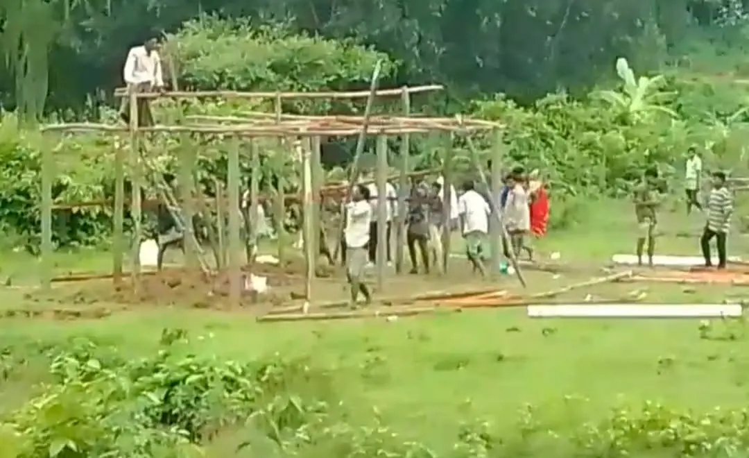 লামায় প্রবাসীর জমি দখলের চেষ্টা, পুলিশি তৎপরতায় পরিস্থিতি নিয়ন্ত্রণে