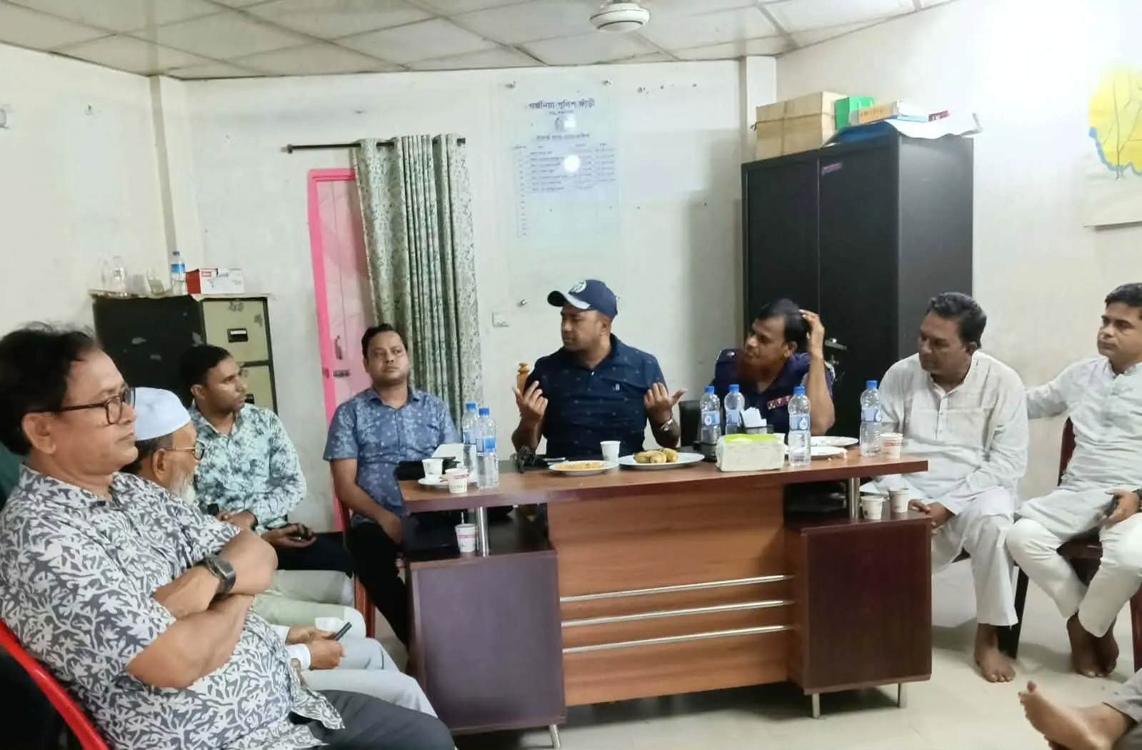 রামুর কচ্ছপিয়া-গর্জনীয়ার মানুষ পুলিশবান্ধব: মতবিনিময় সভায় ওসি মুনিরুল