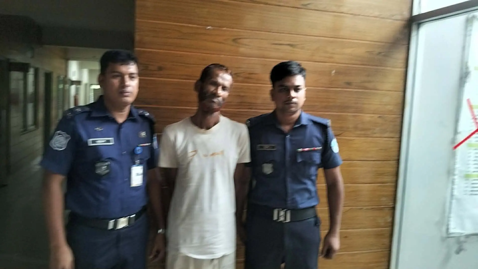 আনোয়ারায় দুর্ধর্ষ ডাকাত মো. আলী গ্রেপ্তার