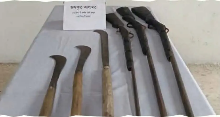 রামুর খুনিয়াপালংয়ে র্যাবের অভিযান: ৩টি দেশীয় বন্দুক ও ৩টি ধারালো অস্ত্র উদ্ধার