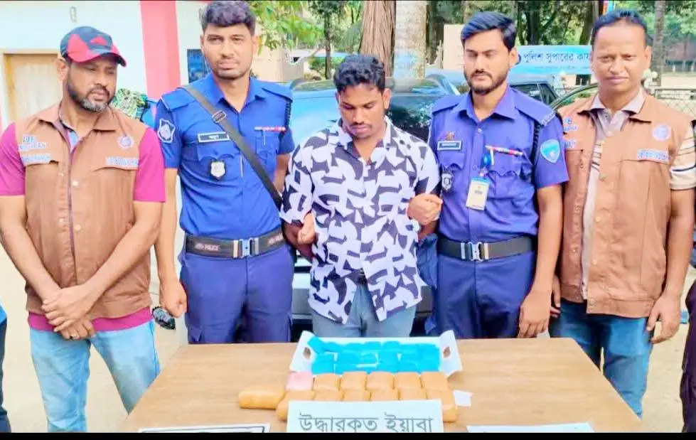 বান্দরবানে গাড়ি তল্লাশি চালিয়ে ২০ হাজার পিস ইয়াবা উদ্ধার: চালক আটক, প্রাইভেট কার জব্দ