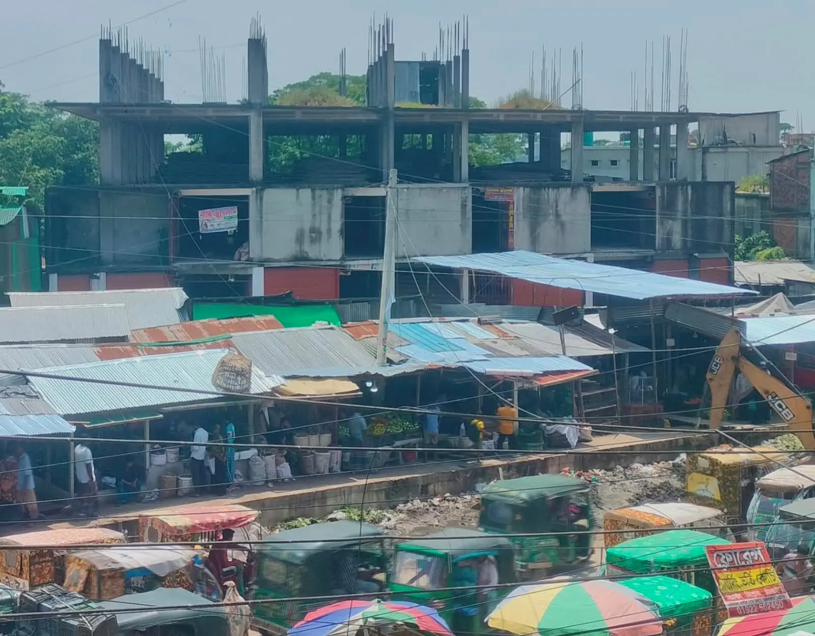 আনোয়ারায় চৌমুহনী বাজারের ইজারাদারের ব্যবস্থাপককে পিটিয়ে টাকা লুটের অভিযোগ
