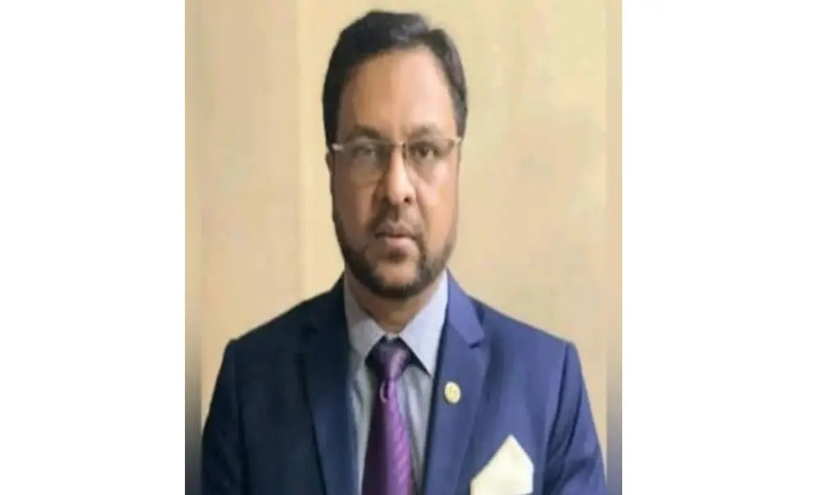 ডিবির হাতে বোয়ালখালী উপজেলার সাবেক চেয়ারম্যান জাহেদুল হক গ্রেপ্তার
