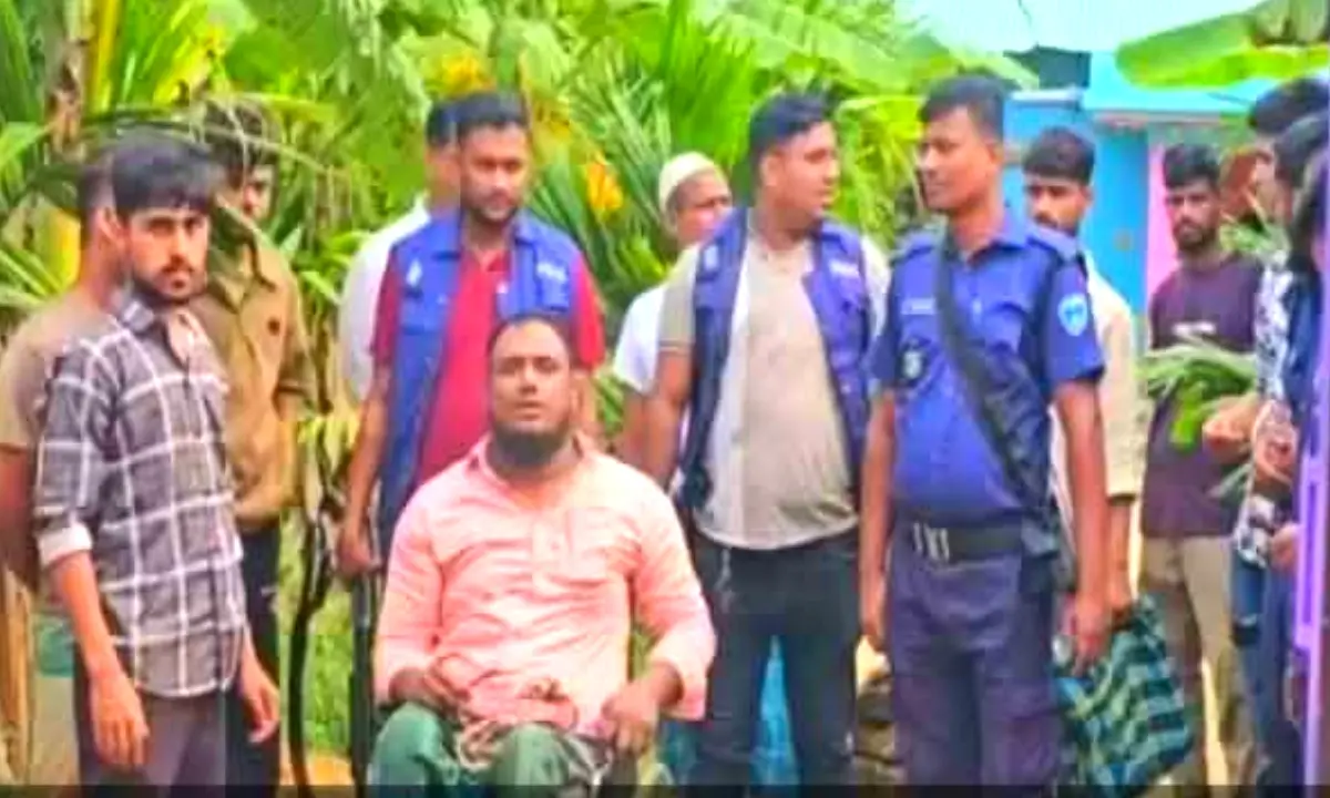 শীর্ষ মানবপাচারকারী ছৈয়দুল হক রামুতে গ্রেপ্তার 