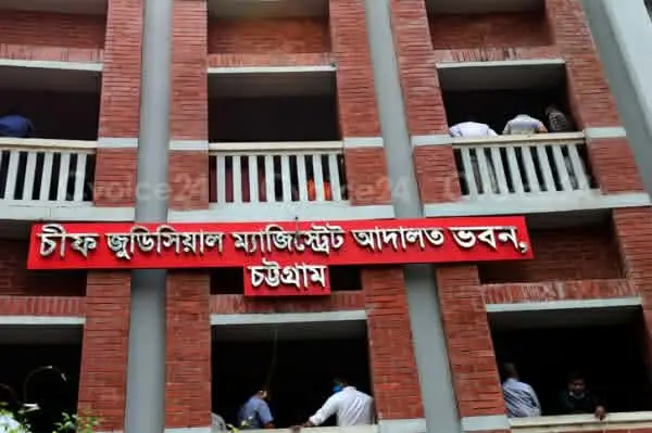ফটিকছড়িতে বাড়িতে হামলা ও চাঁদা দাবির মামলায় চারজন কারাগারে