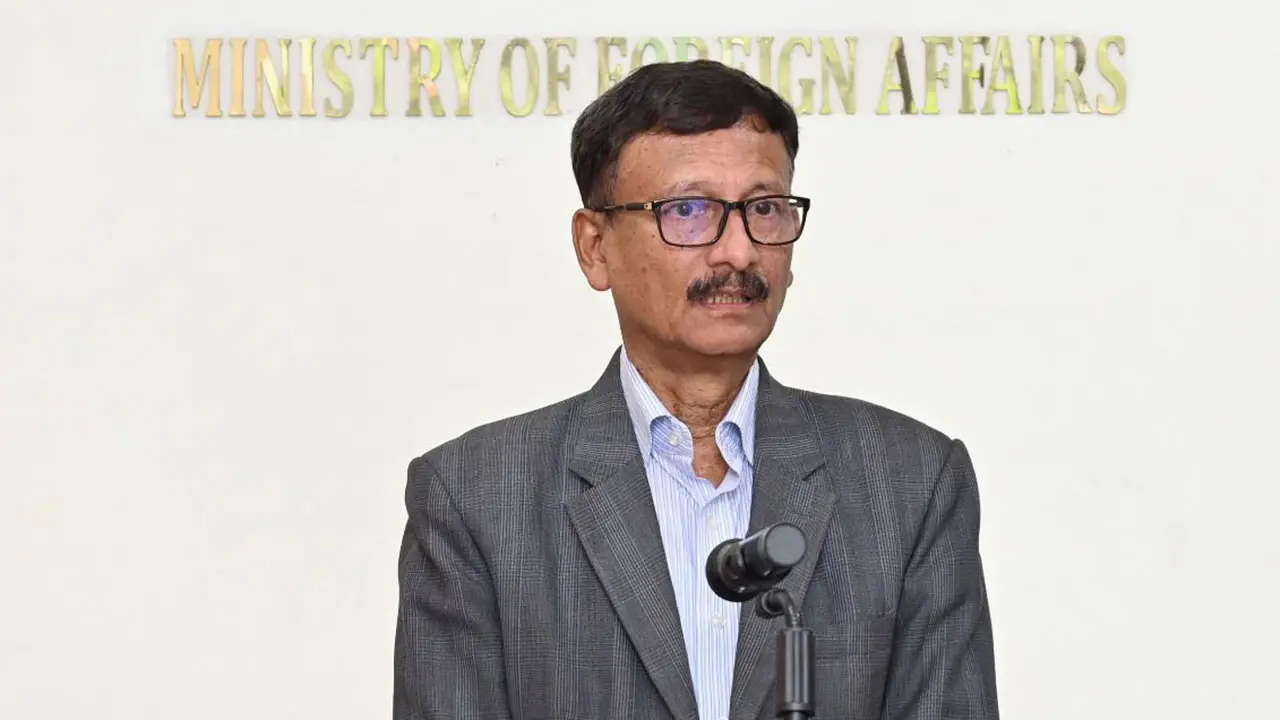 খালেদা জিয়াকে চিকিৎসার জন্য বিদেশ পাঠাতে চাইলে ব্যবস্থা নেবে সরকার