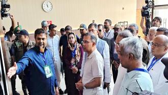 মাতারবাড়ি আলট্রা-সুপারক্রিটিক্যাল কয়লাভিত্তিক বিদ্যুৎকেন্দ্র পরিদর্শনে তারেক রহমান