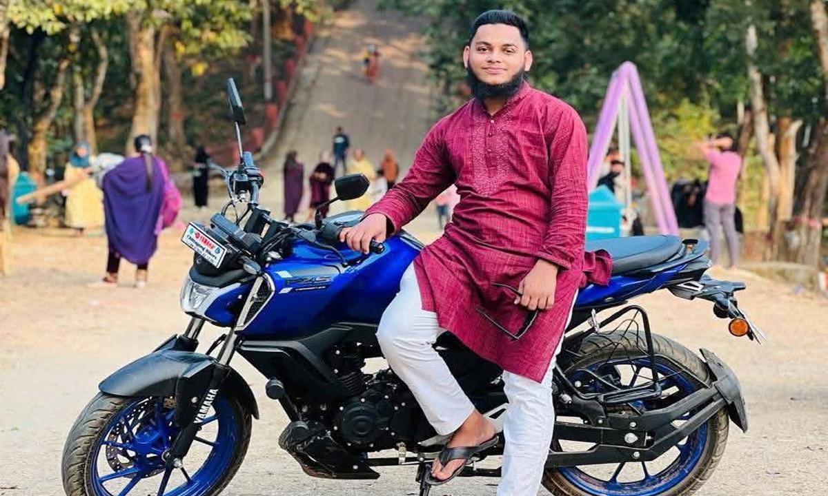 লোহাগাড়ায় ট্রাক চাপায় মোটরসাইকেল আরোহী নিহত