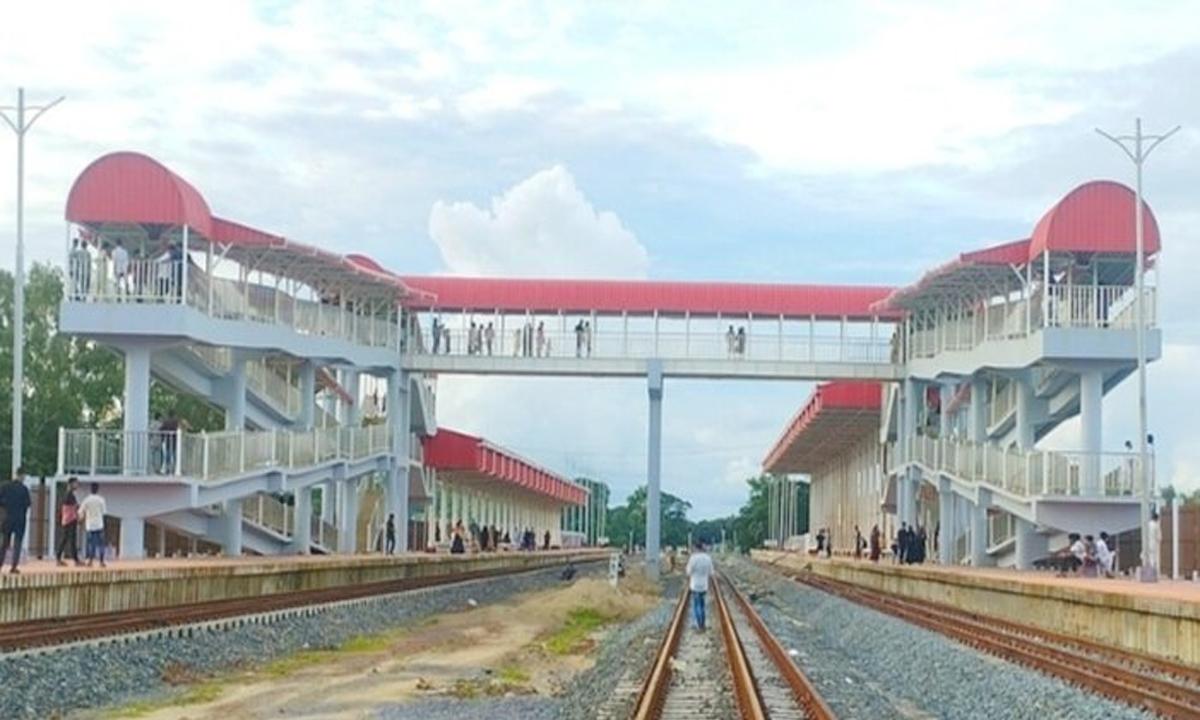 সাতকানিয়ায় ট্রেনে কাটা পড়ে বাকপ্রতিবন্ধী মহিলার মৃত্যু