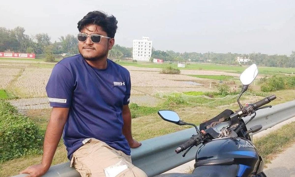 টানেল সংযোগ সড়কে বাসের ধাক্কায় প্রাণ গেল বাইক চালকের
