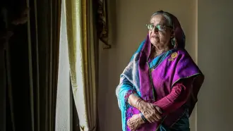 শেখ হাসিনাকে ফেরত পাঠানোর অনুরোধ খতিয়ে দেখছে ভারত