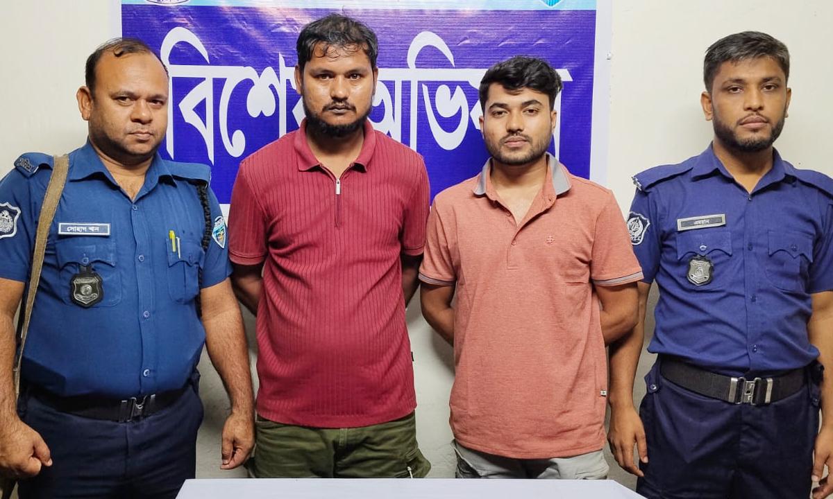 লোহাগাড়ায় ২ হাজার ইয়াবাসহ দুই যুবক গ্রেপ্তার