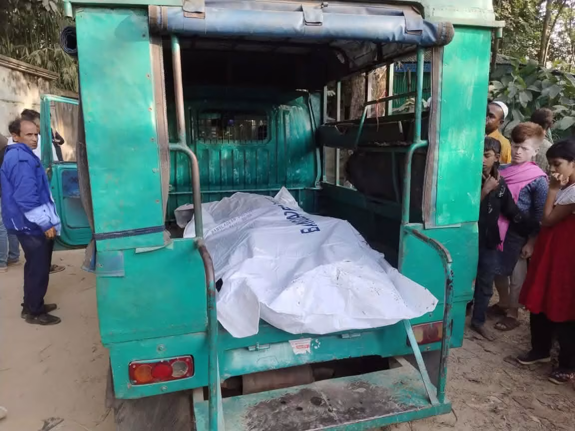 চকরিয়ায় ছড়াখাল থেকে অজ্ঞাত যুবকের মরদেহ উদ্ধার