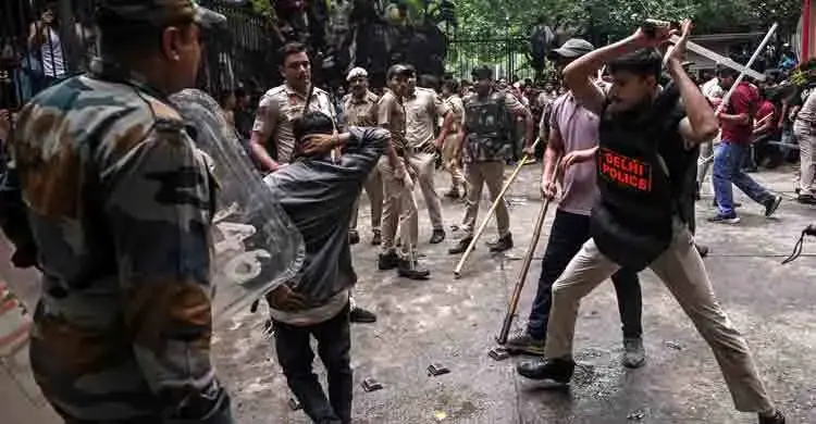 রণক্ষেত্র দিল্লি, বন্ধ ইন্টারনেট