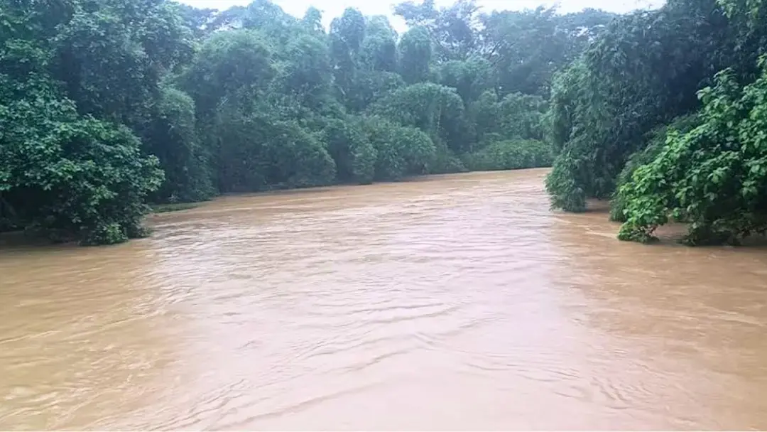 দেশের পাঁচ নদীর পানি বিপৎসীমার ওপর