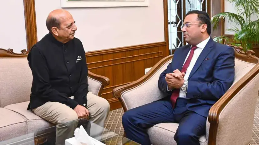 দিনেশ ত্রিবেদী ও হুমায়ুন কবিরের সাক্ষাৎ: ভারতের ভূখণ্ড ব্যবহার করে রাজনৈতিক বক্তব্য না দেওয়ার আহ্বান