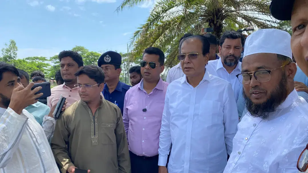ত্রাণ বিতরণে অনিয়ম-স্বজনপ্রীতি বরদাস্ত করা হবে না: ত্রাণ ও দুর্যোগ ব্যবস্থাপনা মন্ত্রী