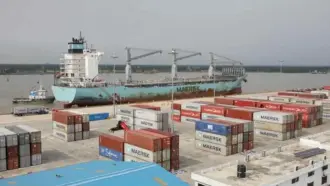পতেঙ্গা টার্মিনালে ঘণ্টায় ৫৮ কন্টেইনার হ্যান্ডলিংয়ের রেকর্ড